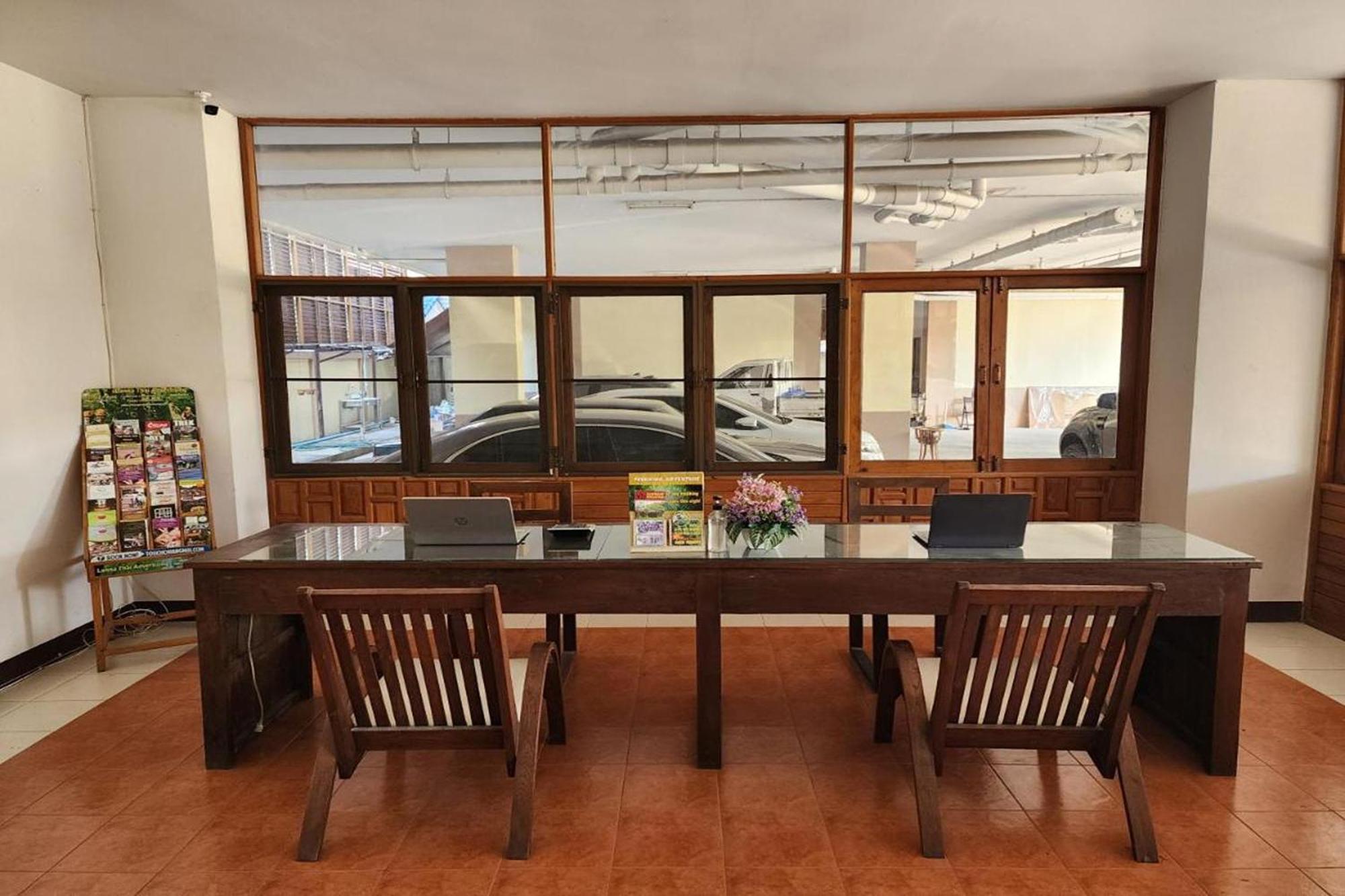 Budget Stars Hotel Chiang Mai Dış mekan fotoğraf